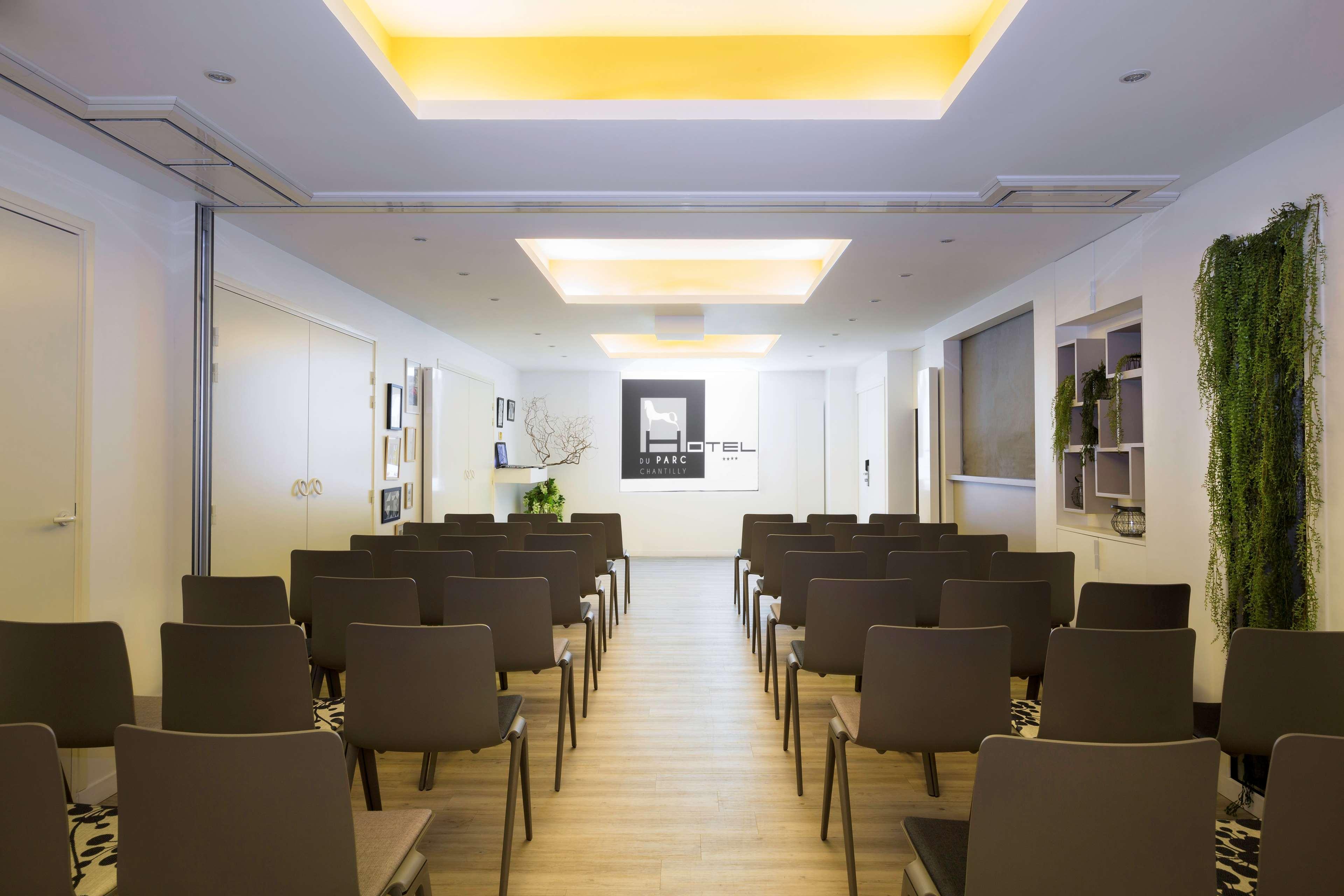 Best Western Plus Hotel Du Parc Chantilly Exterior photo